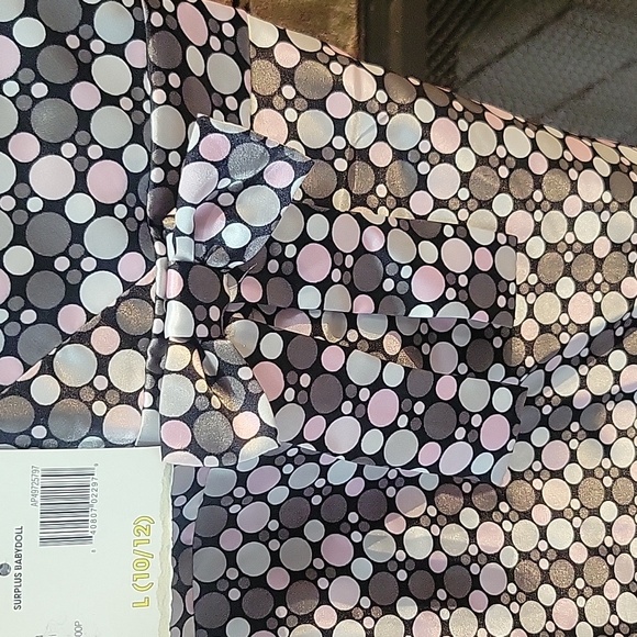 NWT beautiful girls shirt size large 10 / 12. White pink and gray. - Picture 2 of 6